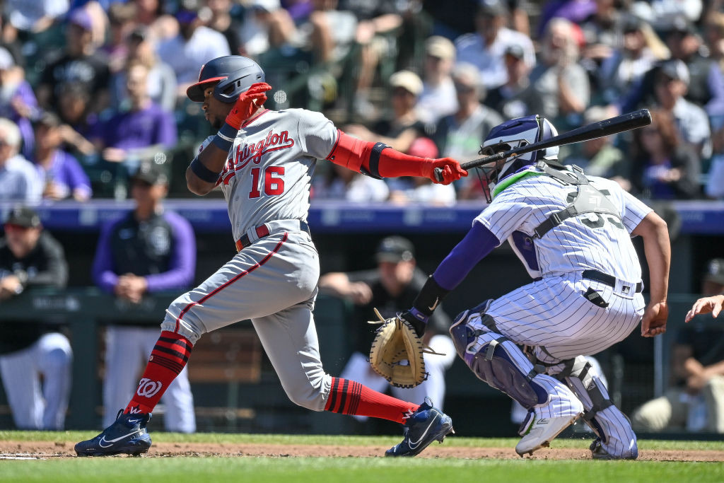 robles hitting gray