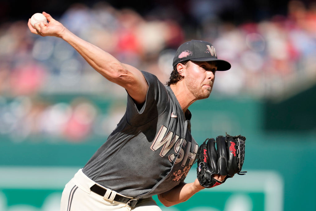 irvin pitching gray