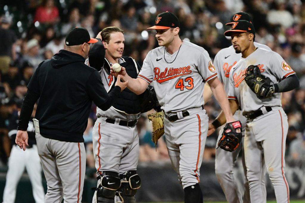 baker exits @CWS gray