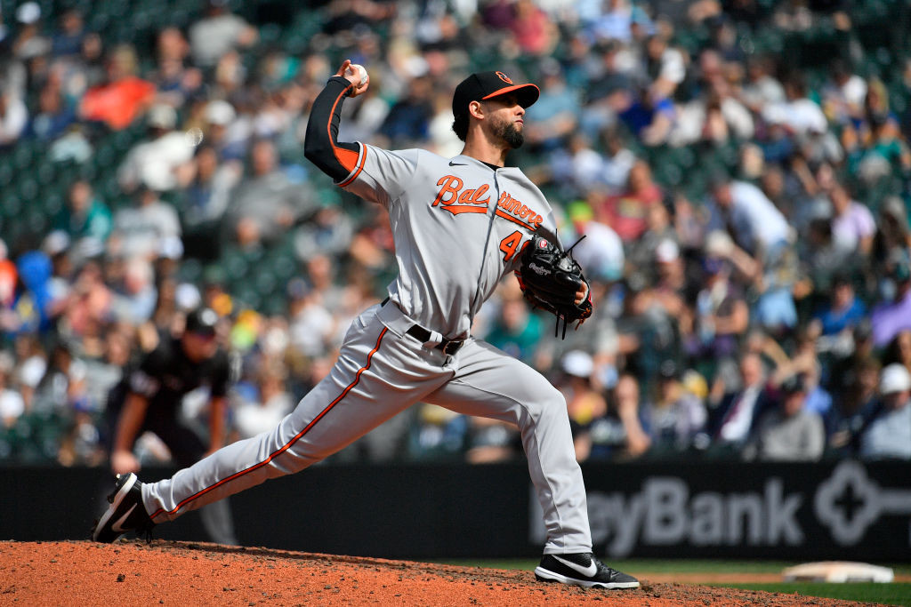 jorge lopez pitches gray