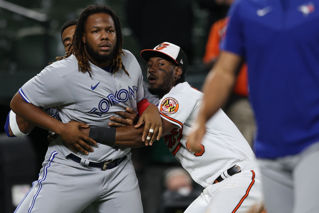 mateo restrains guerrero