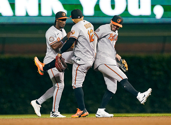 orioles celebrate gray