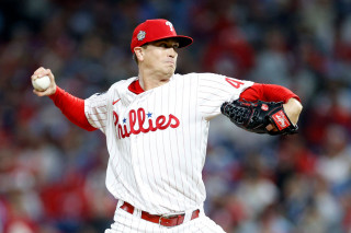 Kyle Gibson throw white Phillies