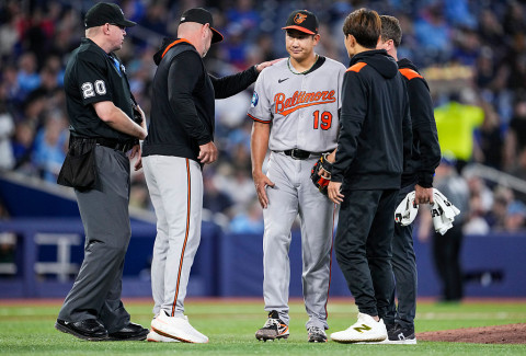 Tomoyuki Sugano exits injury