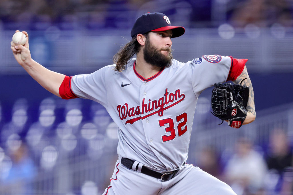 williams pitching gray