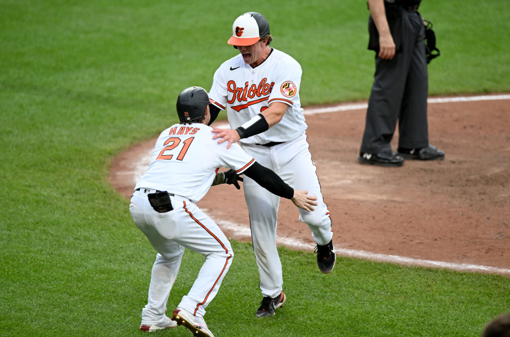 Watkins leaves early with injury, Orioles win in 11th (updated)