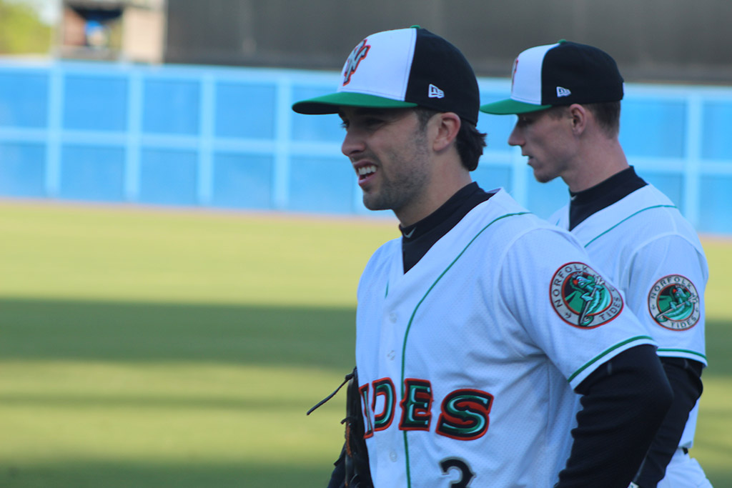 Orioles recall Terrin Vavra, sign Max Wagner (plus lineups)