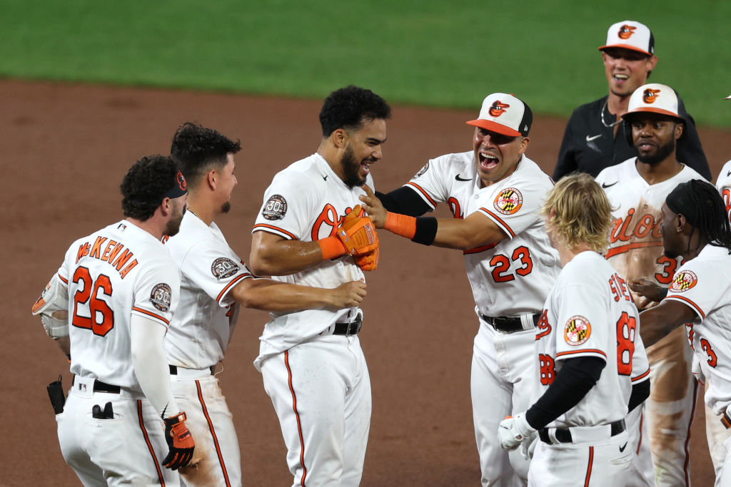 Stowers hits first major league home run and Santander produces walk-off win in 11th (updated)