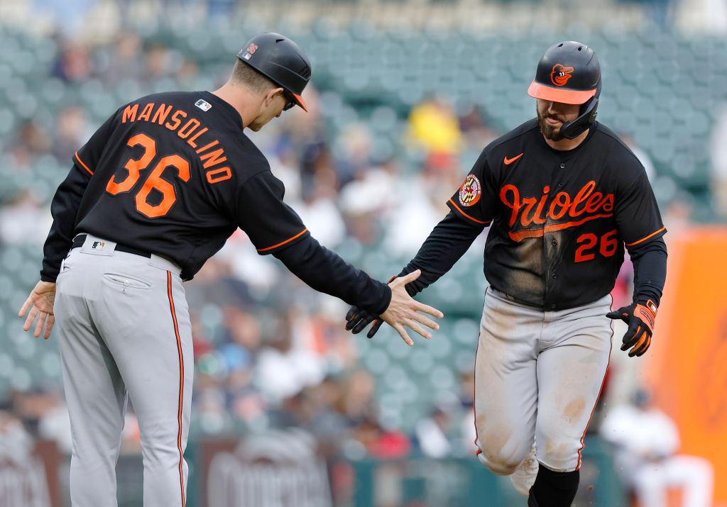 Rodriguez earns first major league win and Orioles split doubleheader (updated)