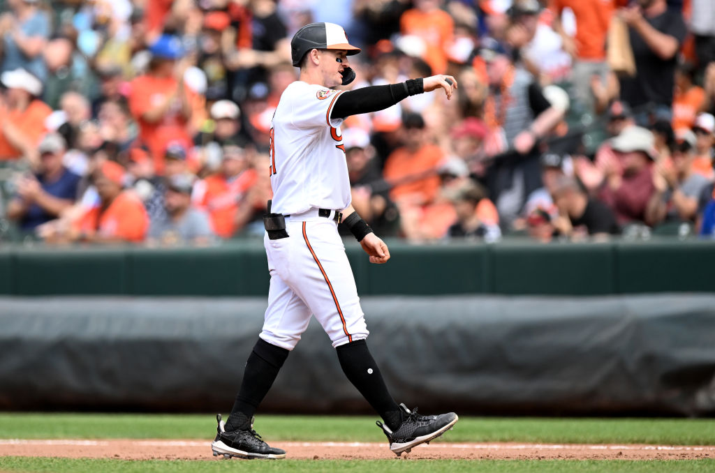 Hays breaks tie and Orioles’ luck better in 3-2 win (updated)