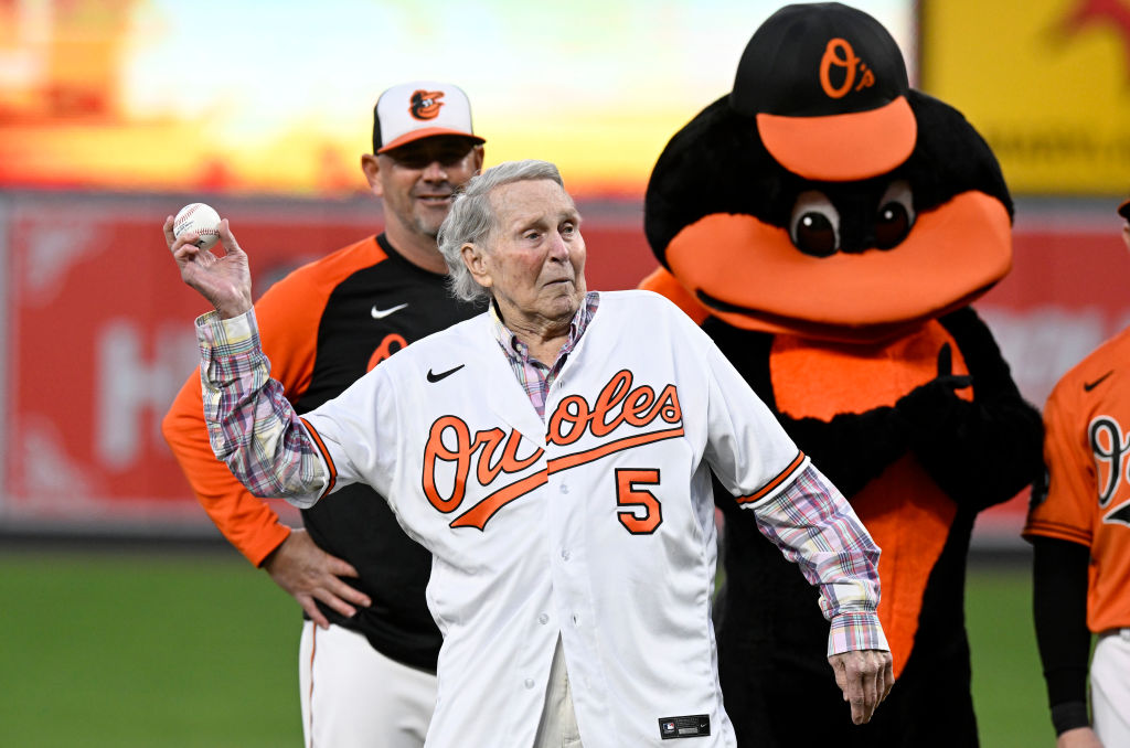 Jim Palmer on Brooks Robinson: “Great player, great guy on the field, great guy off” (updated)