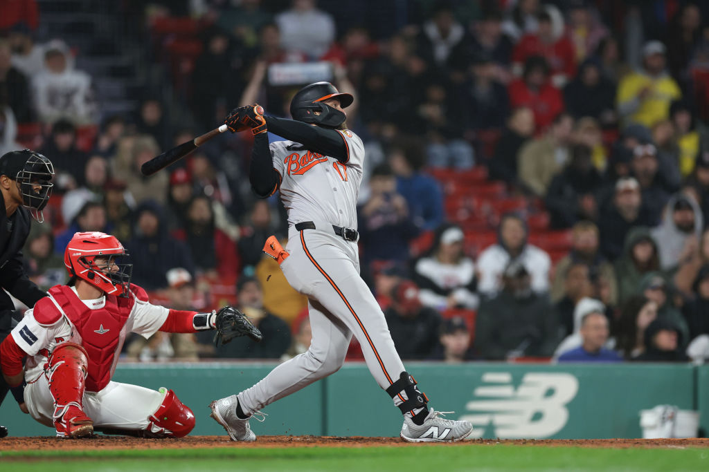 Cowser receives Players Choice Award as AL Outstanding Rookie