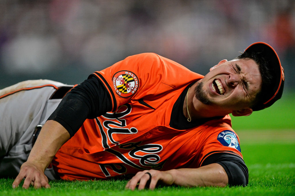 Urías sprains ankle in Orioles’ 7-5 loss
