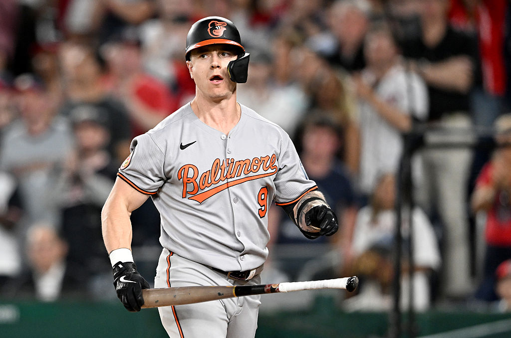 Orioles bring Machín to Philadelphia