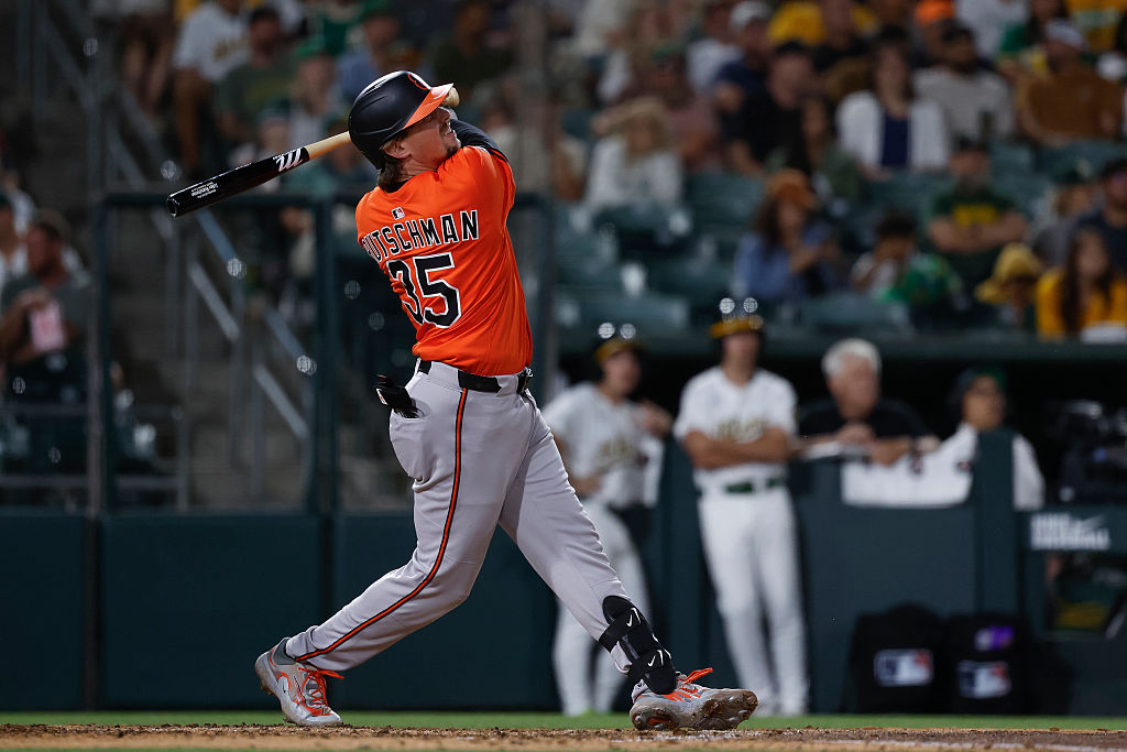 Rutschman scratched from lineup