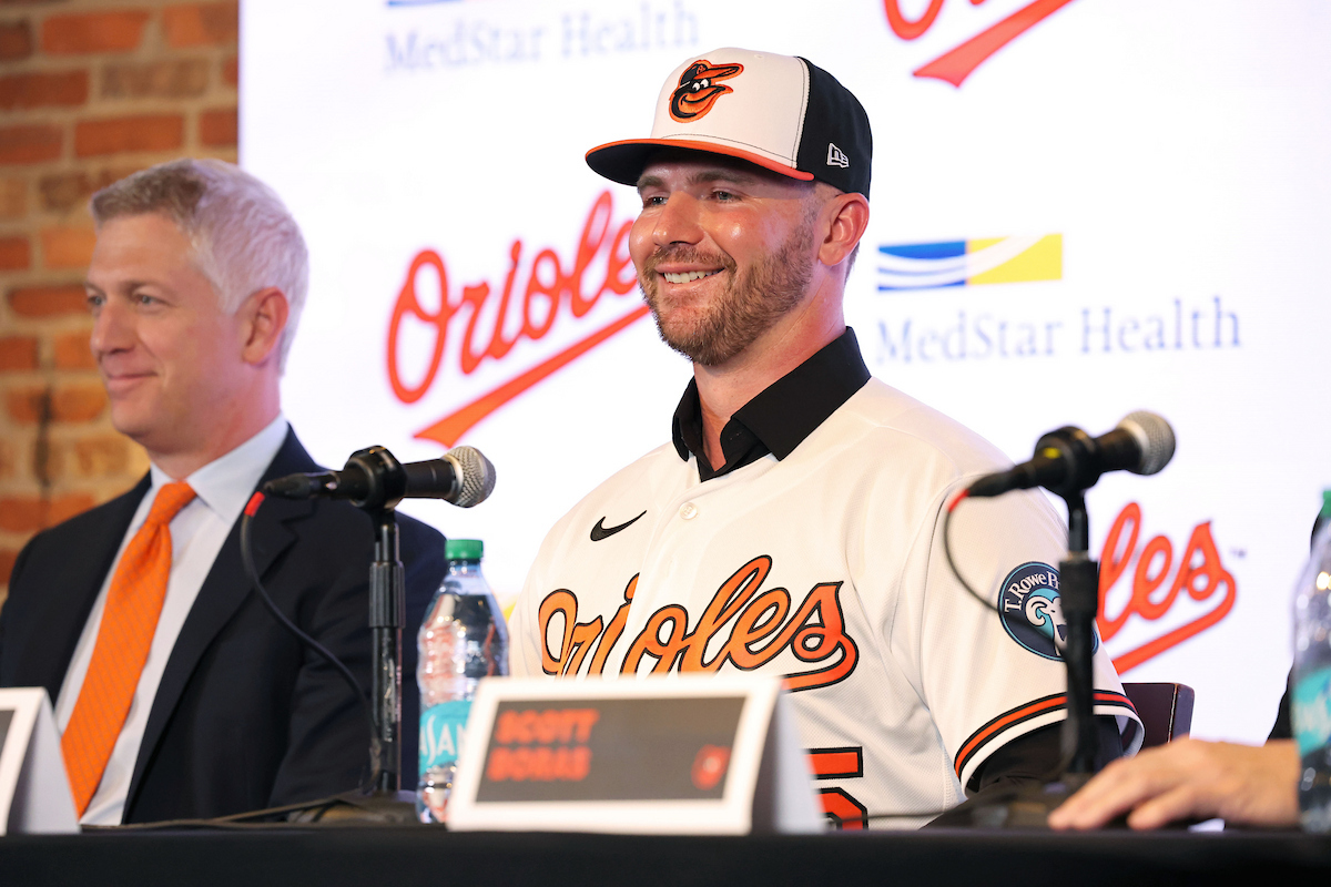Alonso feeling the love from Orioles fans in his latest visit to Baltimore